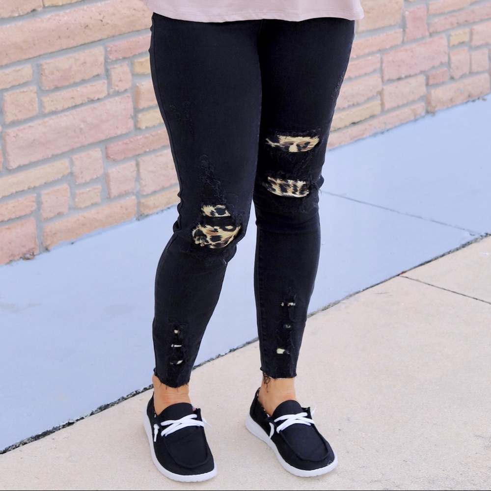 Judy Blue Black Leopard Patch Skinnies